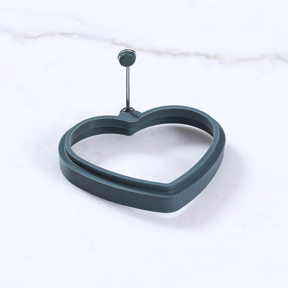 BAKE MAGIC SILICONE HEART EGG RING