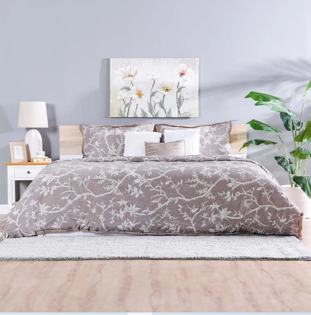 Arianna_Grace King Sor7 Jac Comforter Set Taupe